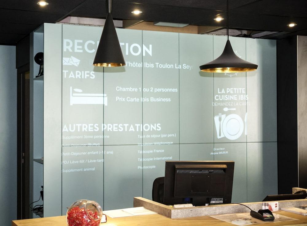 Ibis Vichy Hotel Екстериор снимка